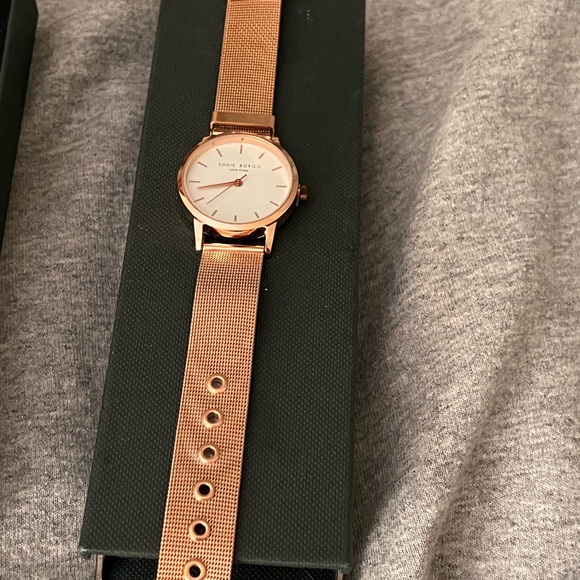 Eddie Borgo Women's SoHo  Watch in Rose Gold. Never used needs battery - Picture 3 of 4